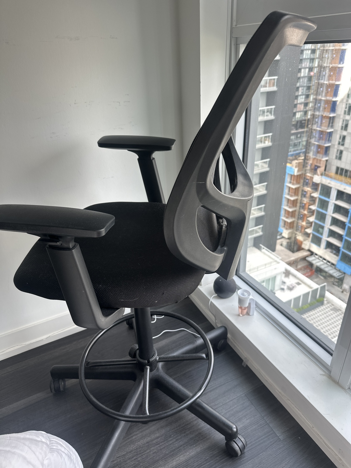 Black Office Chair - photo 2