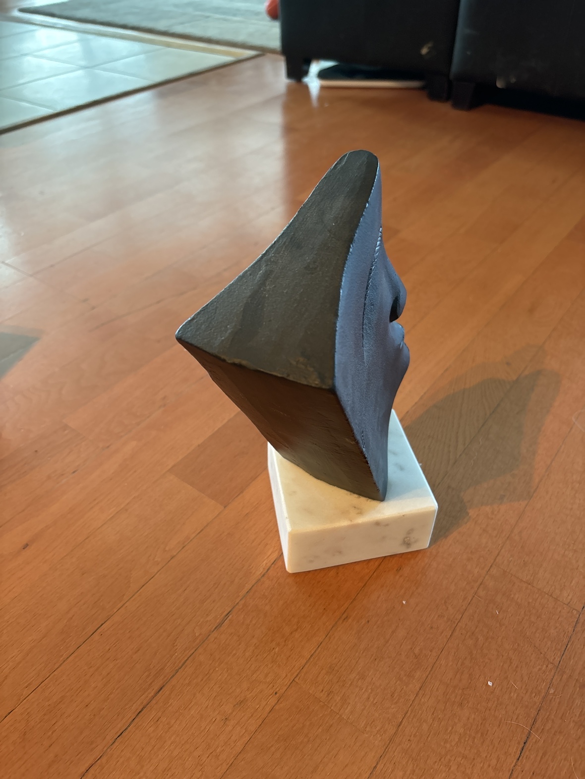 Black Abstract Face Sculpture - photo 2