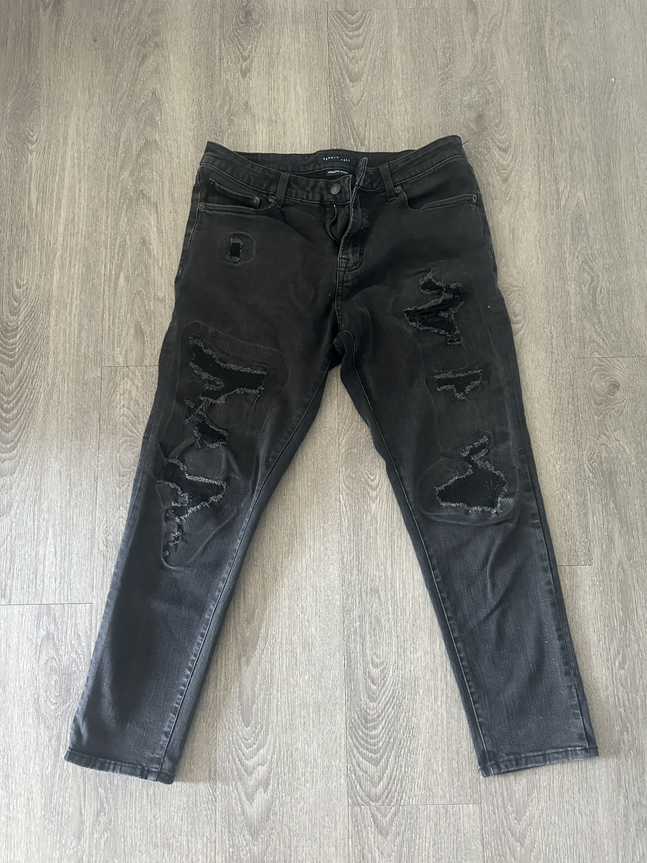 Aeropostale Black Ripped Jeans Size 32/30
