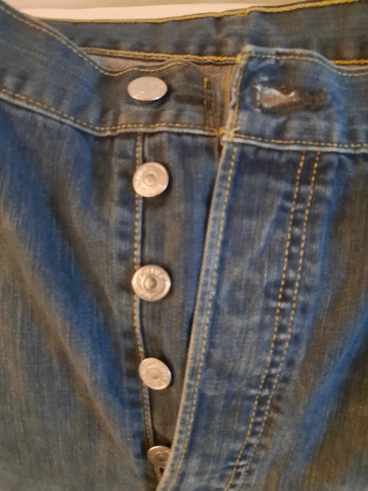 Authentic Levi's 501 mens size 36 x 32 image indicator(2)