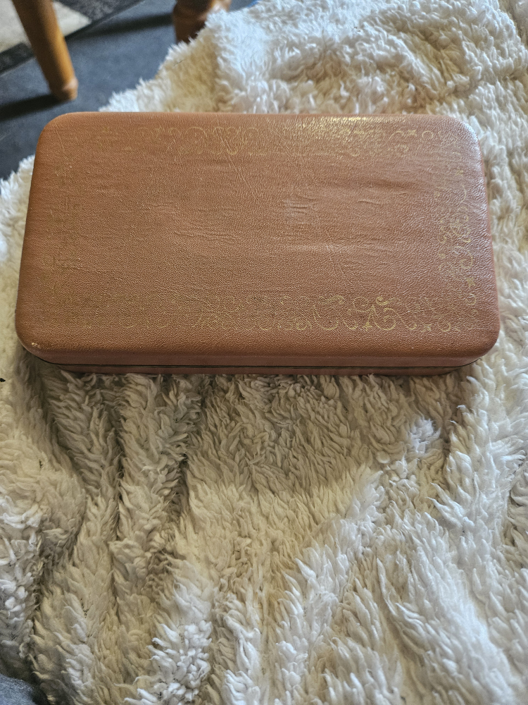 Vintage Jewelry Box with Contents - photo 2