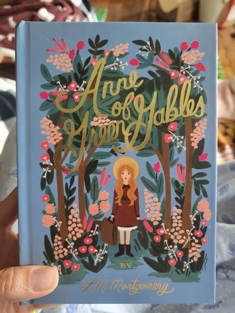 books about women image indicator(3)