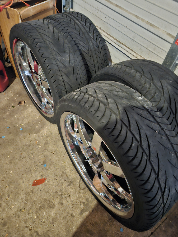 24 inch Chrome Wheels and Tires - photo 4