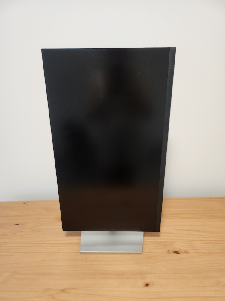 MOVING SALE - Dell 27" 4K USB - C Hub Monitor - photo 4