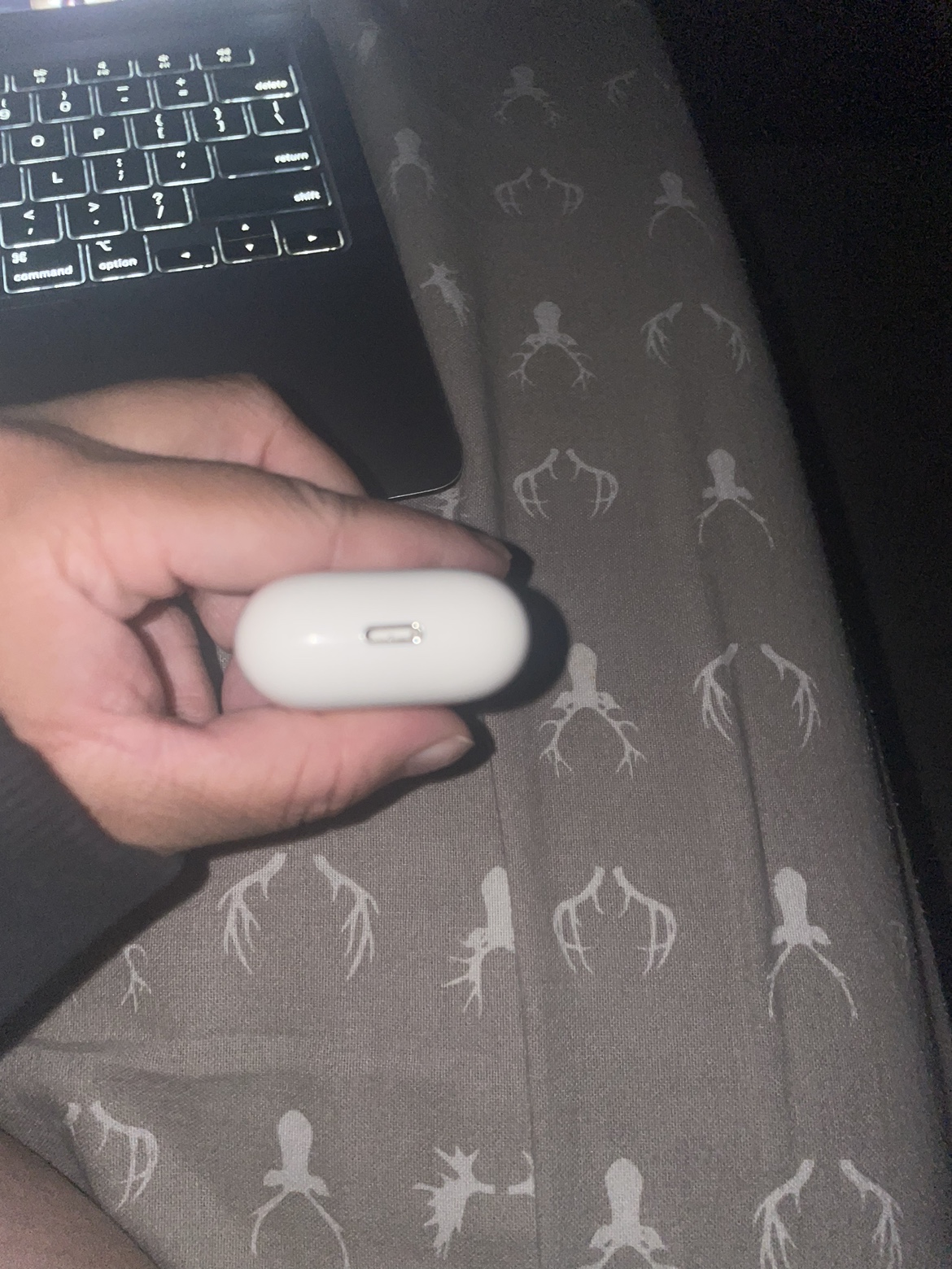Apple AirPods (1st Generation) - photo 2