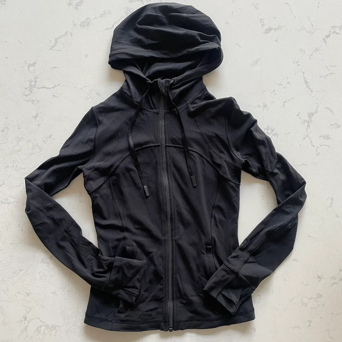 Lululemon Define Hoodie, excellent condition, size 6, black thumbnail