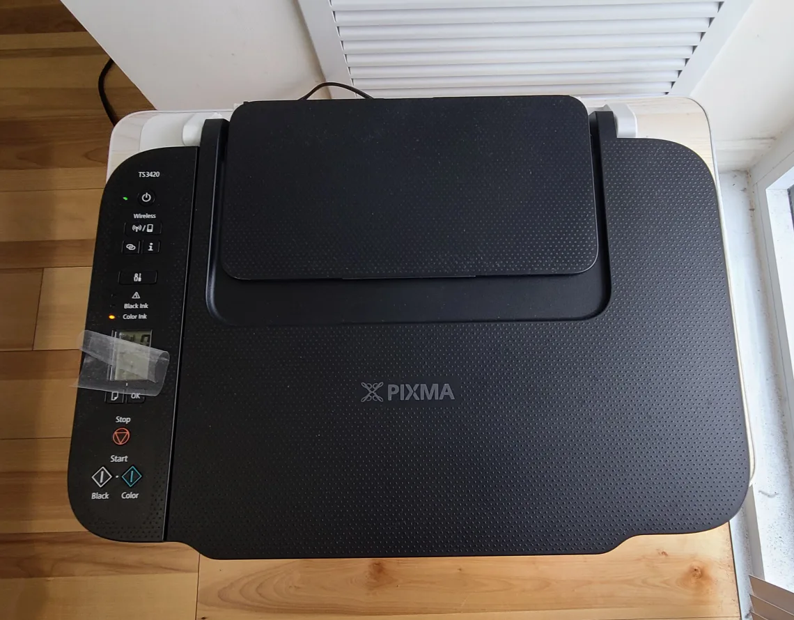 Lap table + Canon TS3420 Wireless printer, scanner, copier image indicator(2)