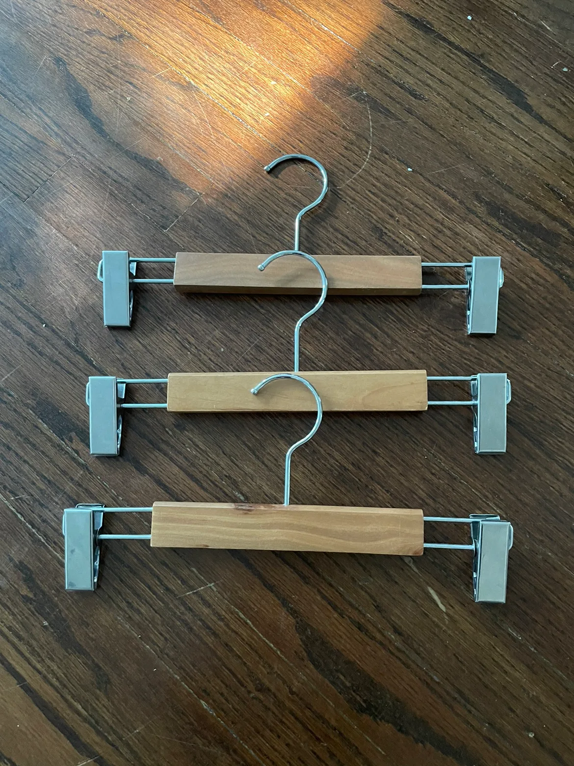 Wooden Hangers with Clips 🧡 thumbnail