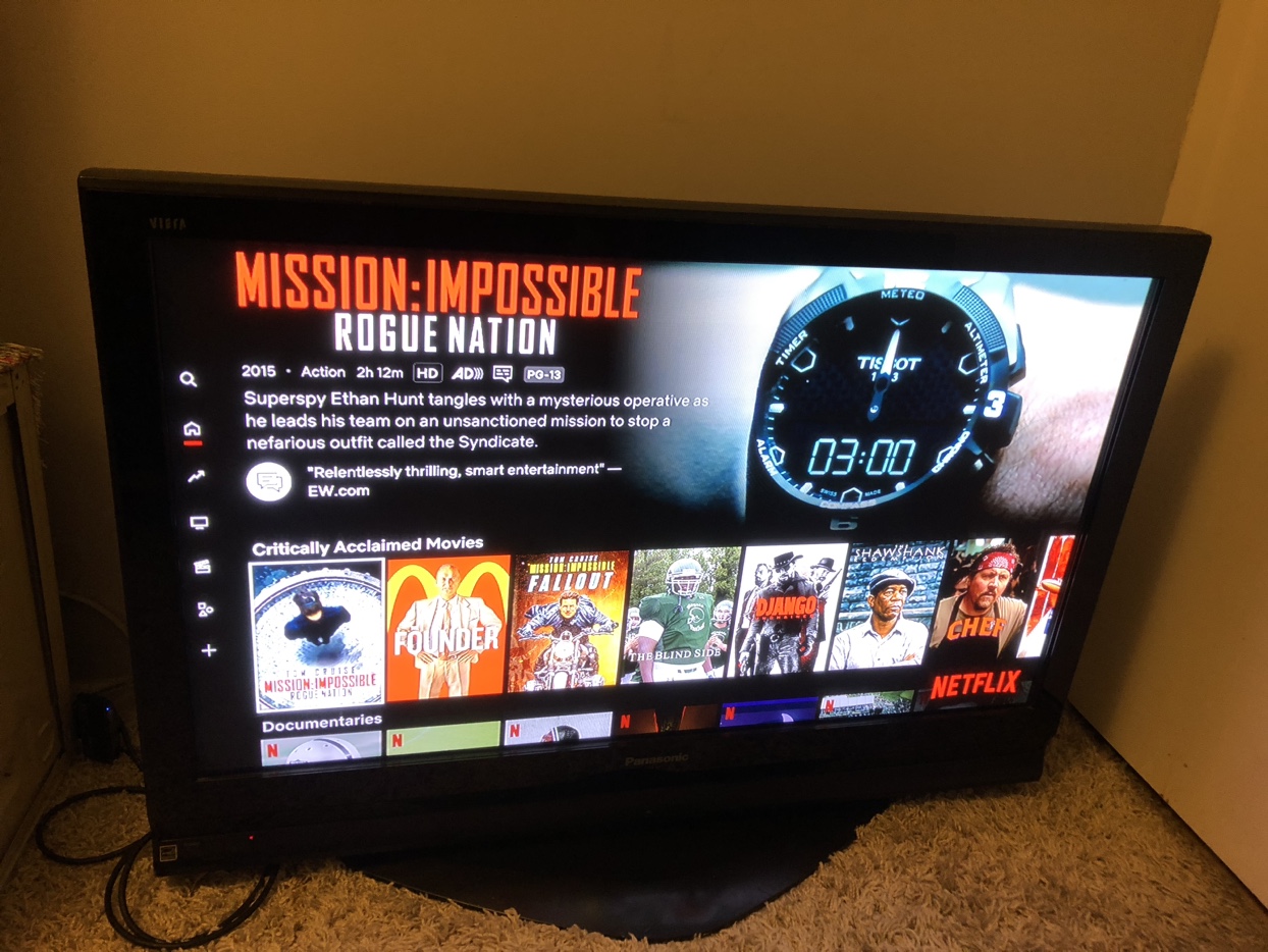 Panasonic 48" TV with Roku device - photo 4