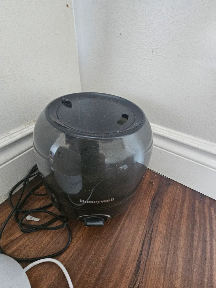 Honeywell Humidifier thumbnail