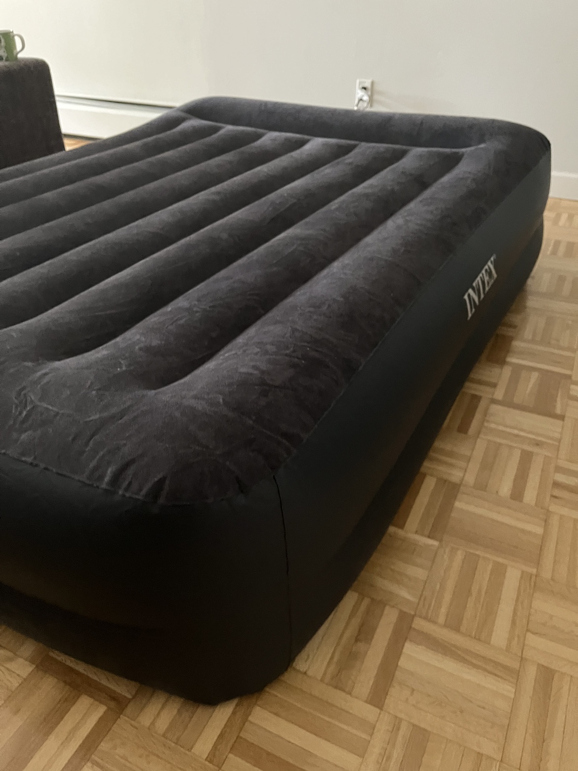 Intex Double Air Mattress deluxe - photo 2