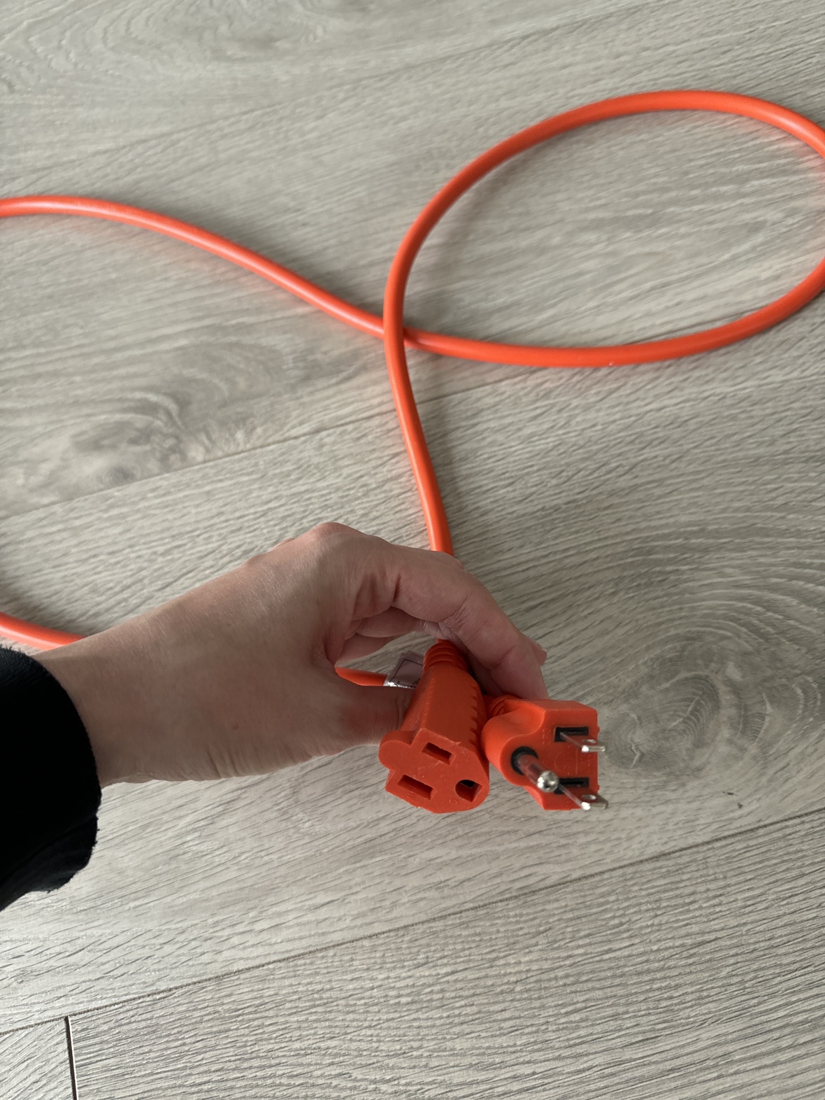 Multi-sockets adaptors + extension cable - photo 2