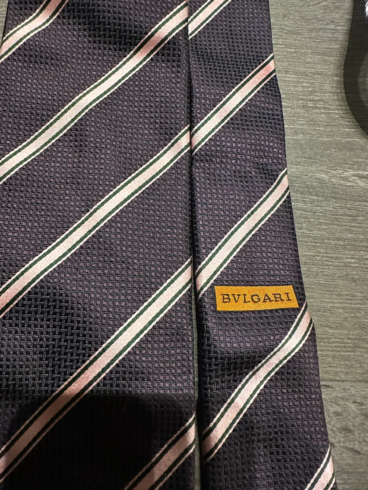 100% authentic Bulgari silk tie image indicator(5)