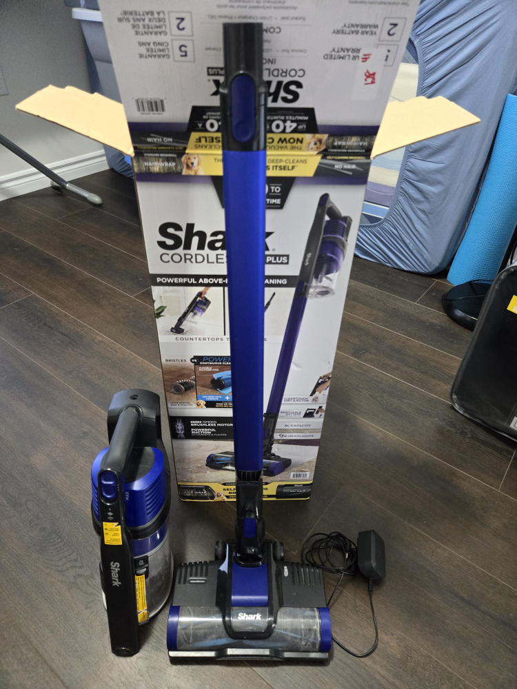 Shark Cordless Pet Plus Vacuum - photo 2