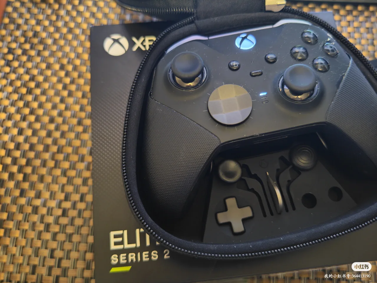 Xbox Elite Series 2 Controller thumbnail