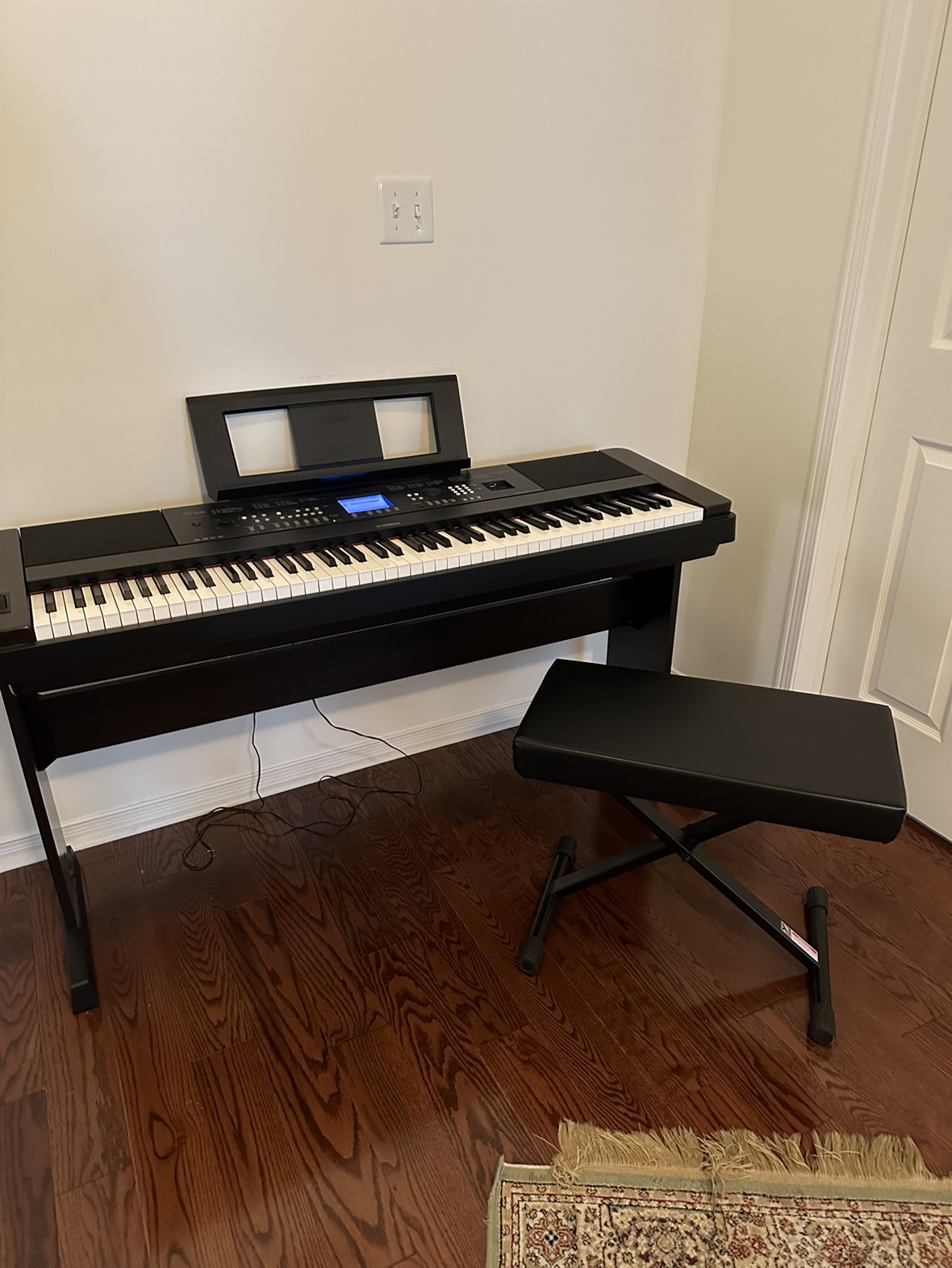 Yamaha DGX-650 Digital Piano