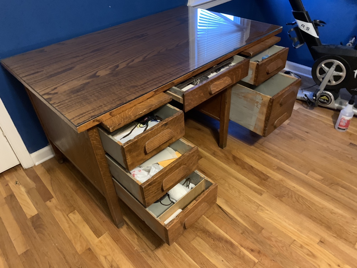 Antique Tiger Oak teachers desk w/ glass top large executive MV - photo 3