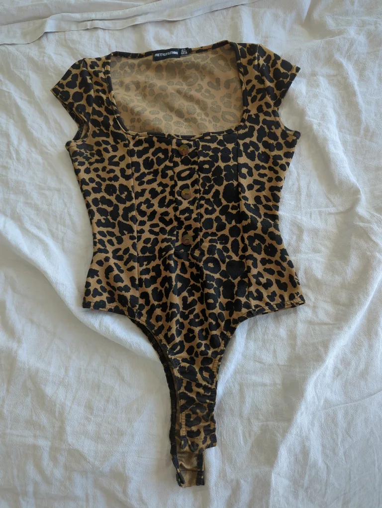 PrettyLittleThing Leopard Bodysuit thumbnail