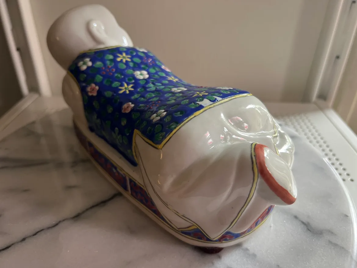 Chinese Porcelain Figurine Pillow image indicator(5)