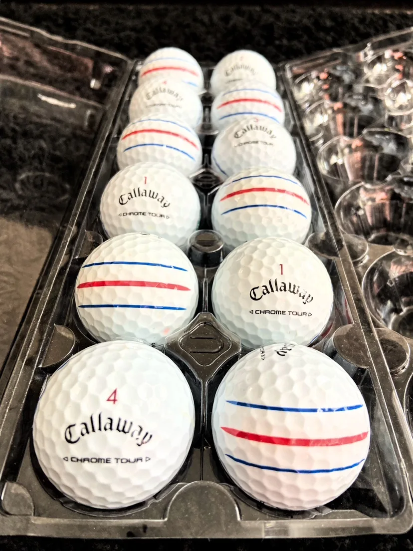 12 Callaway Chrome Tour Triple Track Golf Balls thumbnail