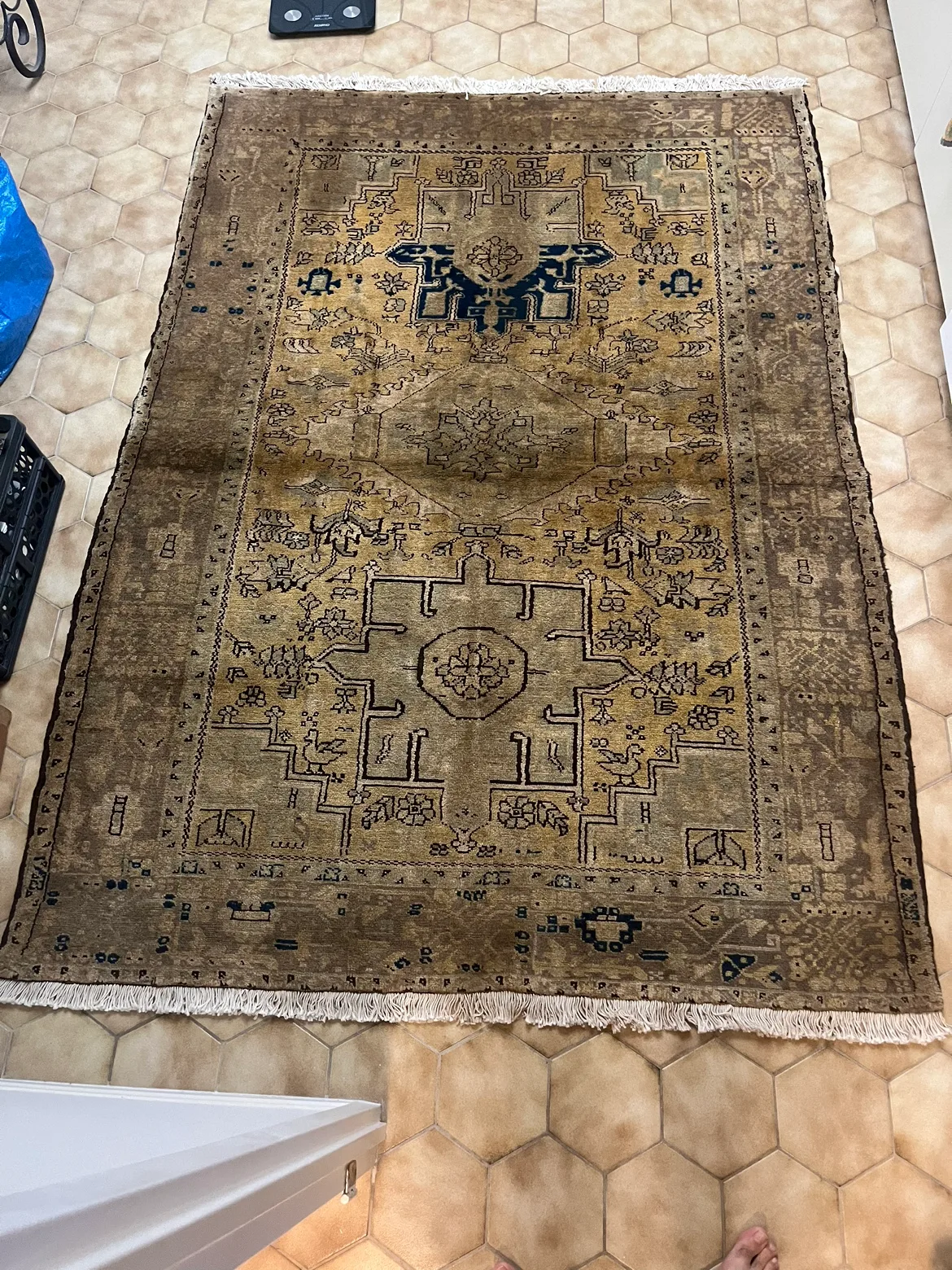 Handcrafted 100% Wool Persian Carpet image indicator(7)