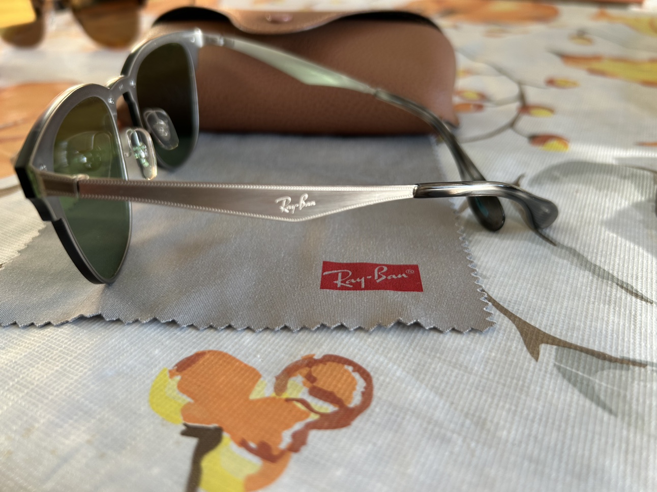 Ray-Ban Sunglasses - photo 2