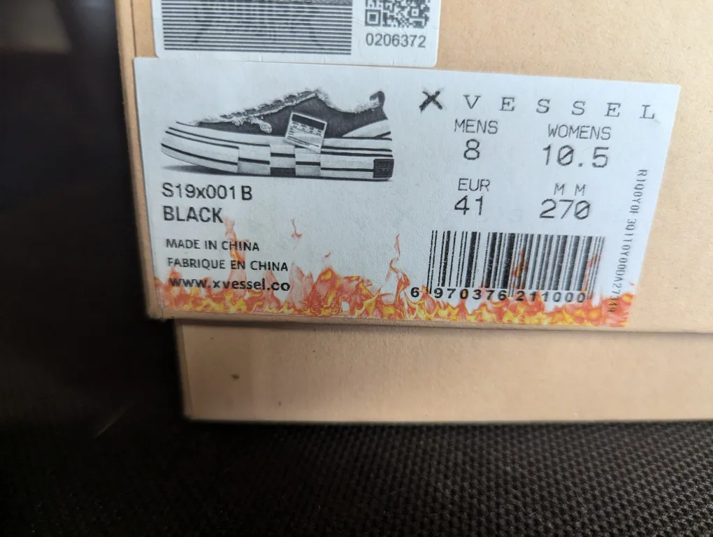 Vessel Black Low Top Sneakers image indicator(2)