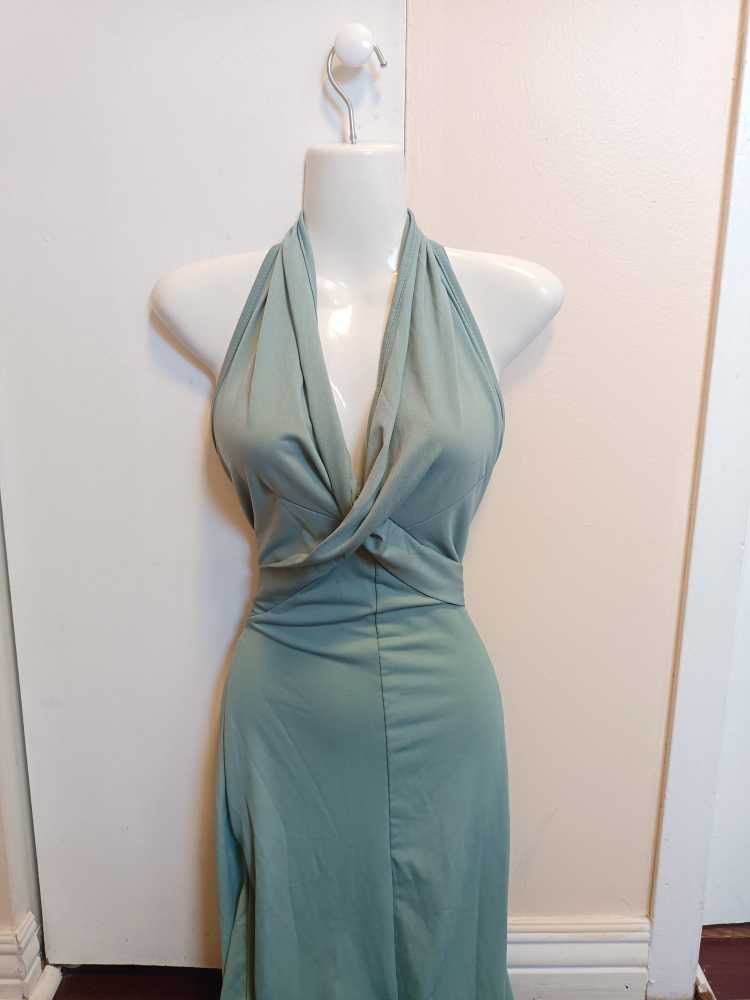 Backless Halter-neck Dress