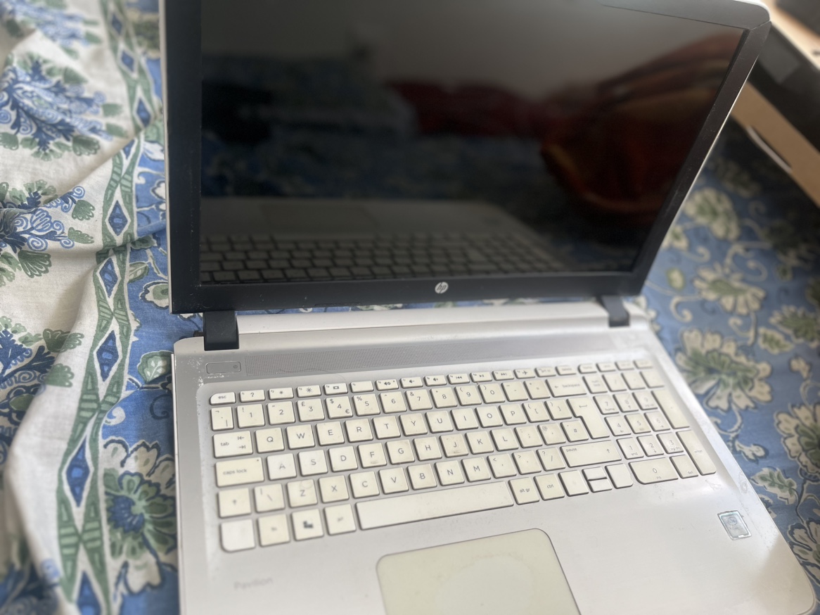 HP Pavilion - White (Old Model) I5 6th Gen - photo 2