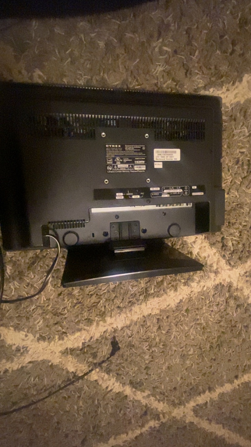 Dynex 19 inch LCD TV - photo 2