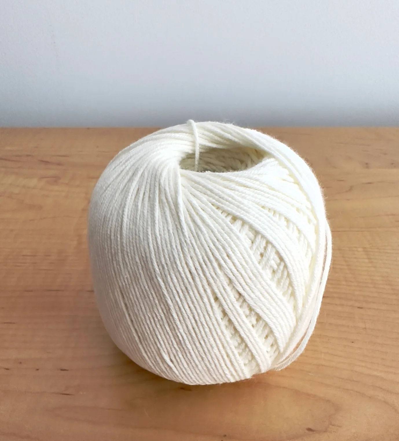 Cotton Silk Blend White Yarn Ball Craft Supplies thumbnail