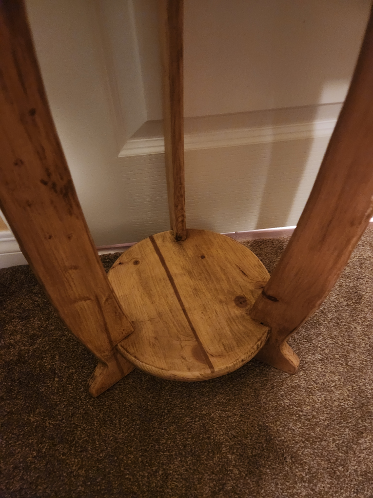 pending:: Wooden Side Table 🧡 - photo 4