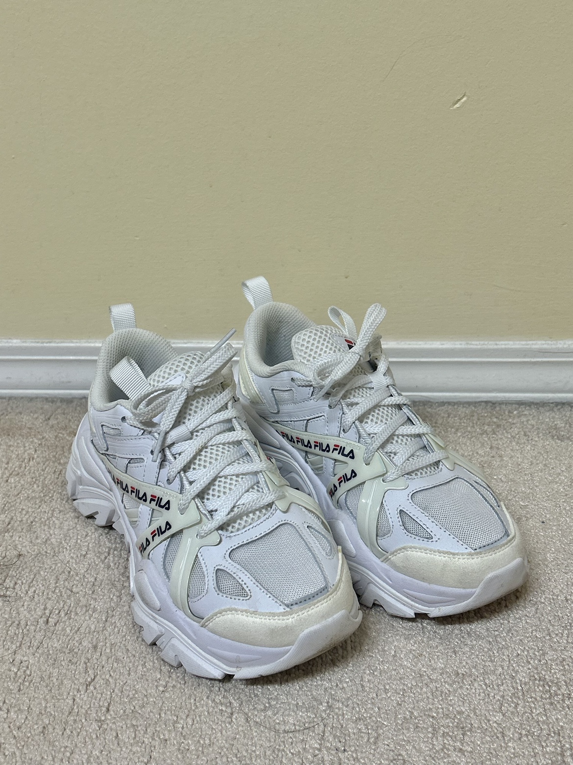 FILA Sneakers