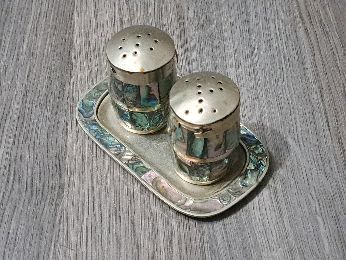 Rare Salt and Pepper Shakers on Tray - photo 2