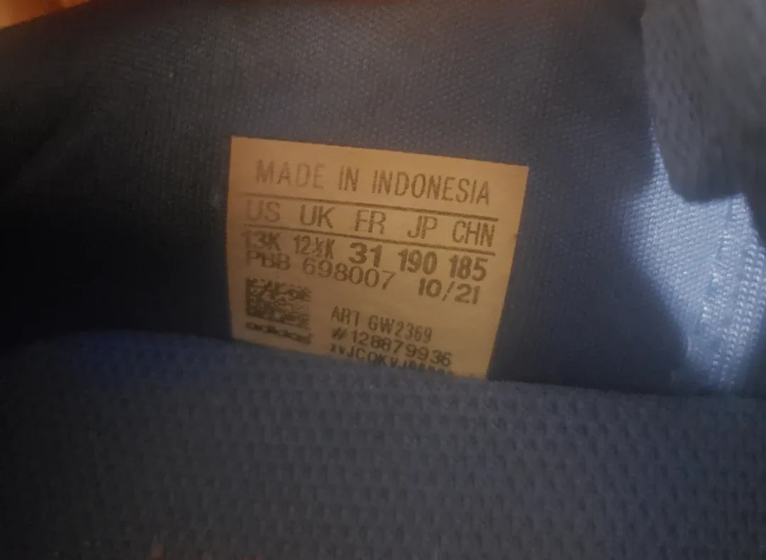 kids Adidas Predator Soccer Cleats image indicator(3)