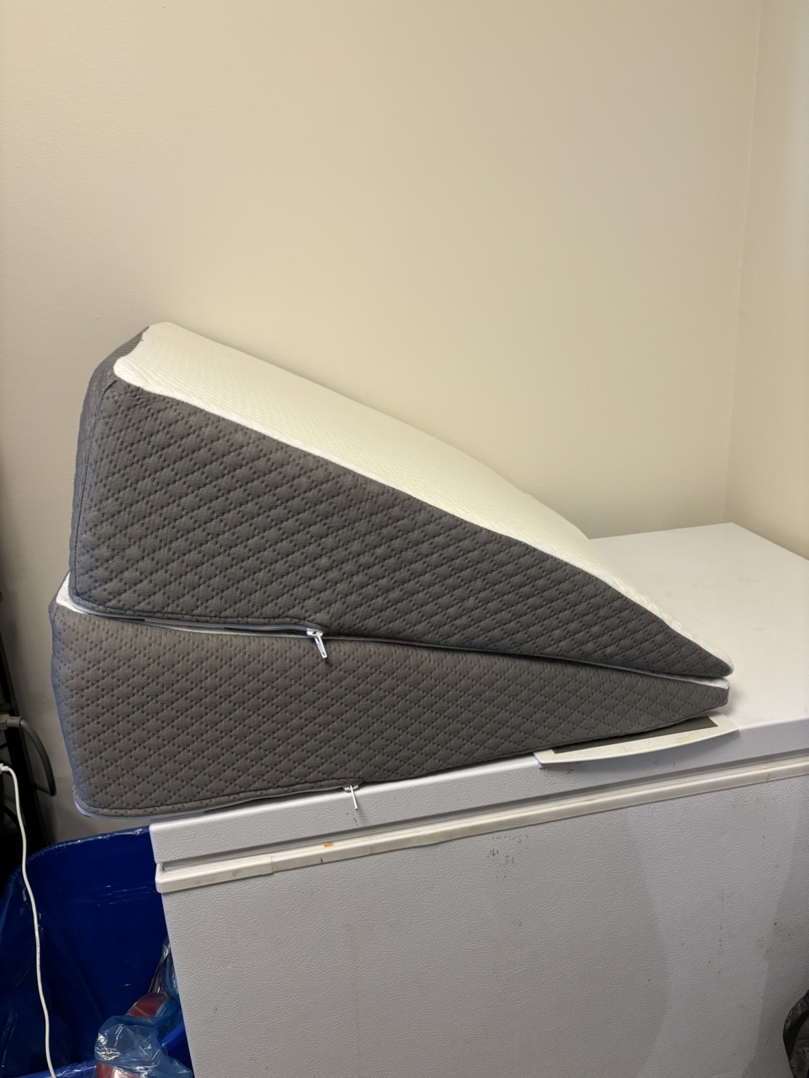 Bed Wedges - photo 2