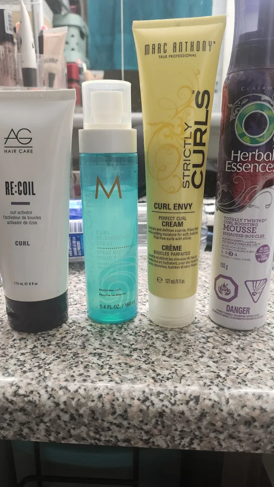 Curly Hair - NEW hairstyle products and curl enhancers image indicator(2)