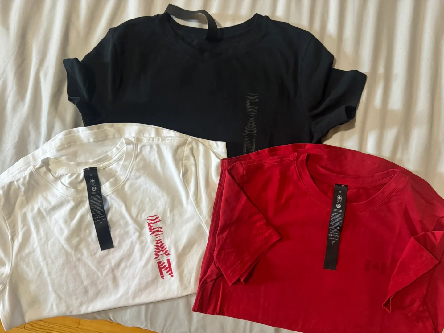 Lulu 🍋 team canada love crewneck thumbnail