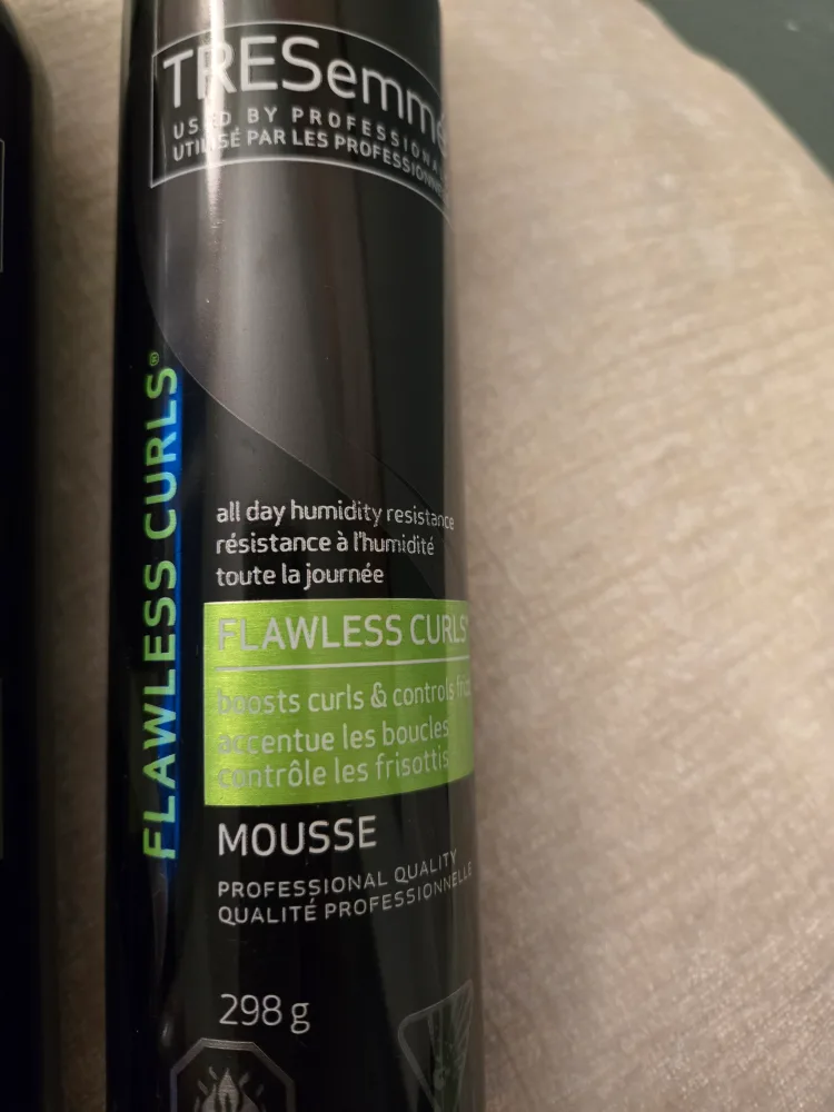 TRESemmé Flawless Curls Mousse (2 pack) image indicator(2)