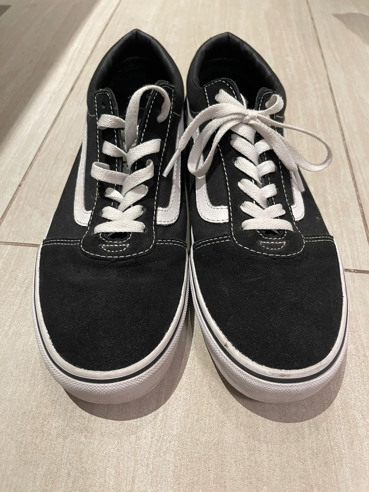 Vans classic men size 10 image indicator(2)
