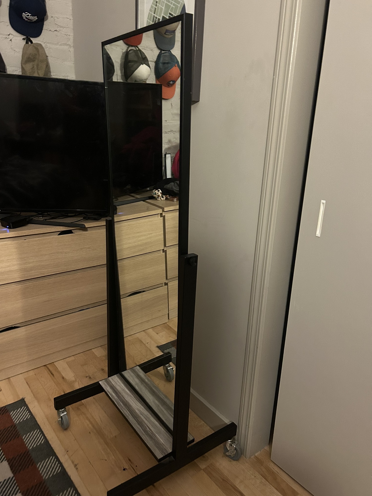Full-Length  Mirror with Rolling Base in the Exchange District - photo 2