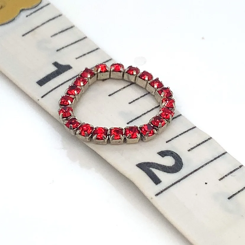 Red Rhinestone Toe Ring #freecycle image indicator(2)