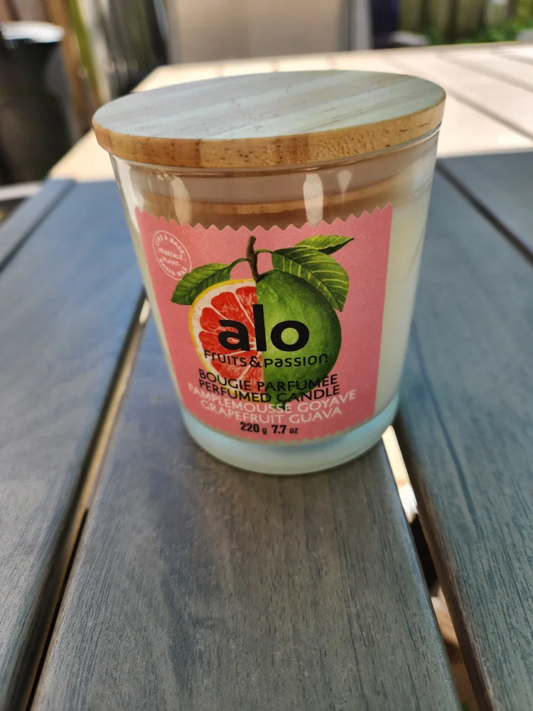 Alo Candle - Grapefruit Guava thumbnail