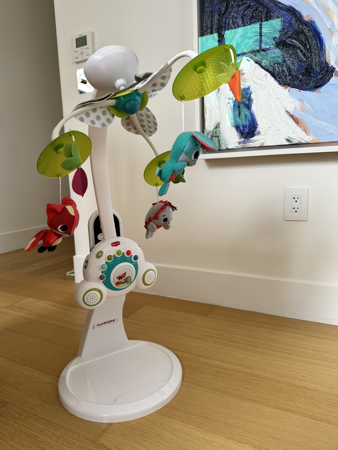 Tiny Love Mobile w floor stand and black&white toys
