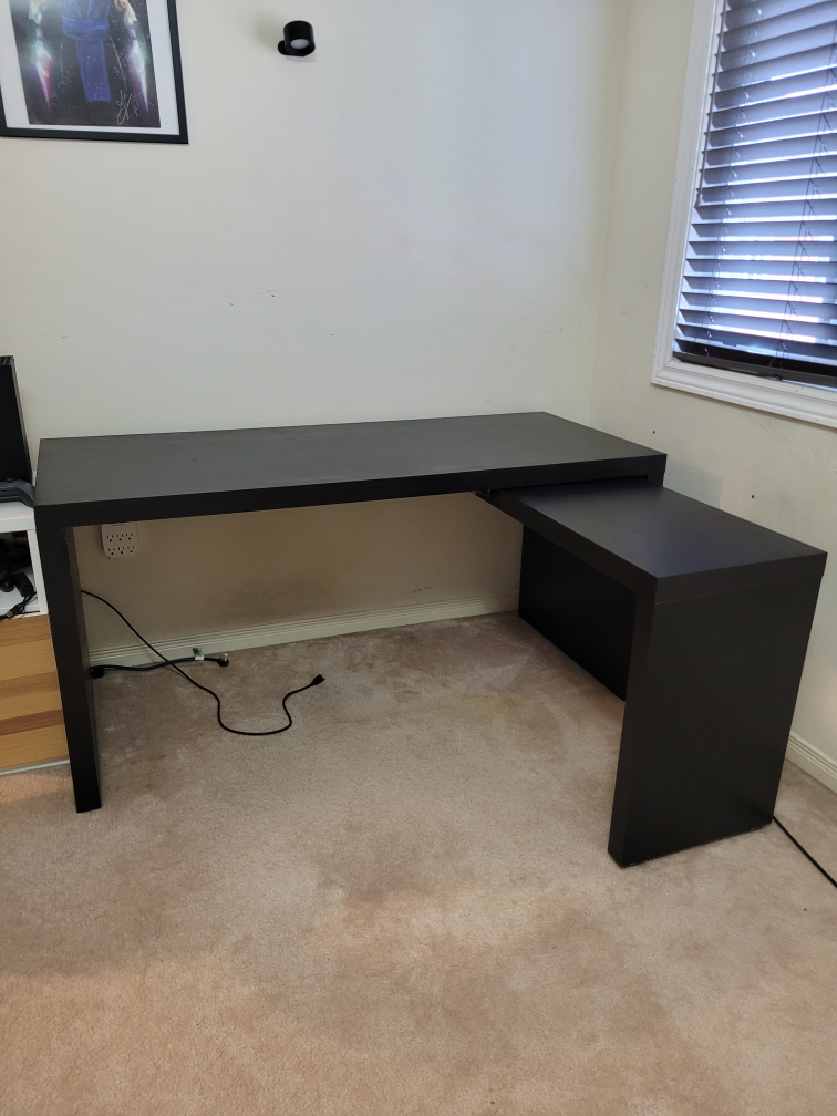 IKEA L-Shaped Desk/MALM