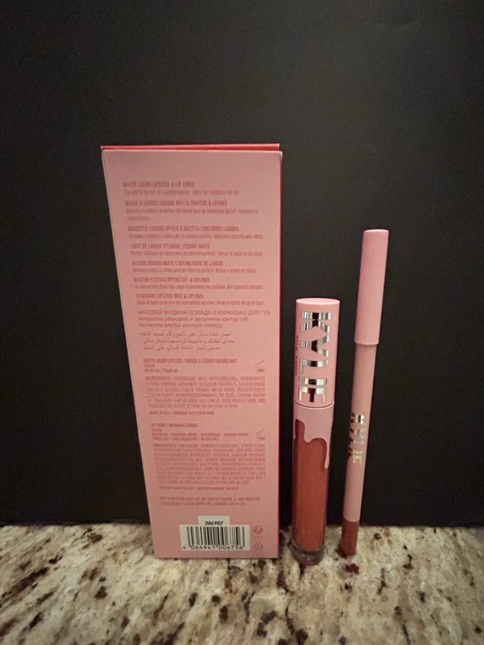 Kylie Jenner Lipstick & Lip Liner Set image indicator(5)