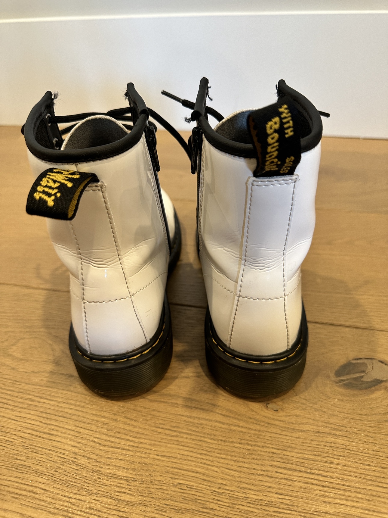 Dr. Martens White Patent Leather Boots Air Wair - photo 2