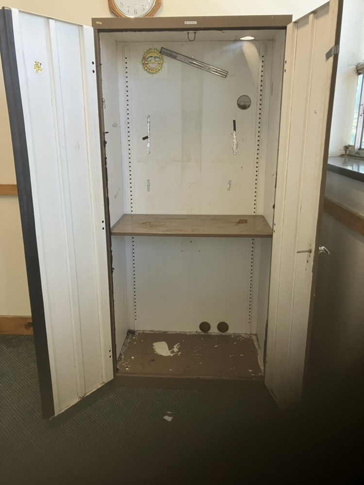 Metal Storage Cabinet - photo 3