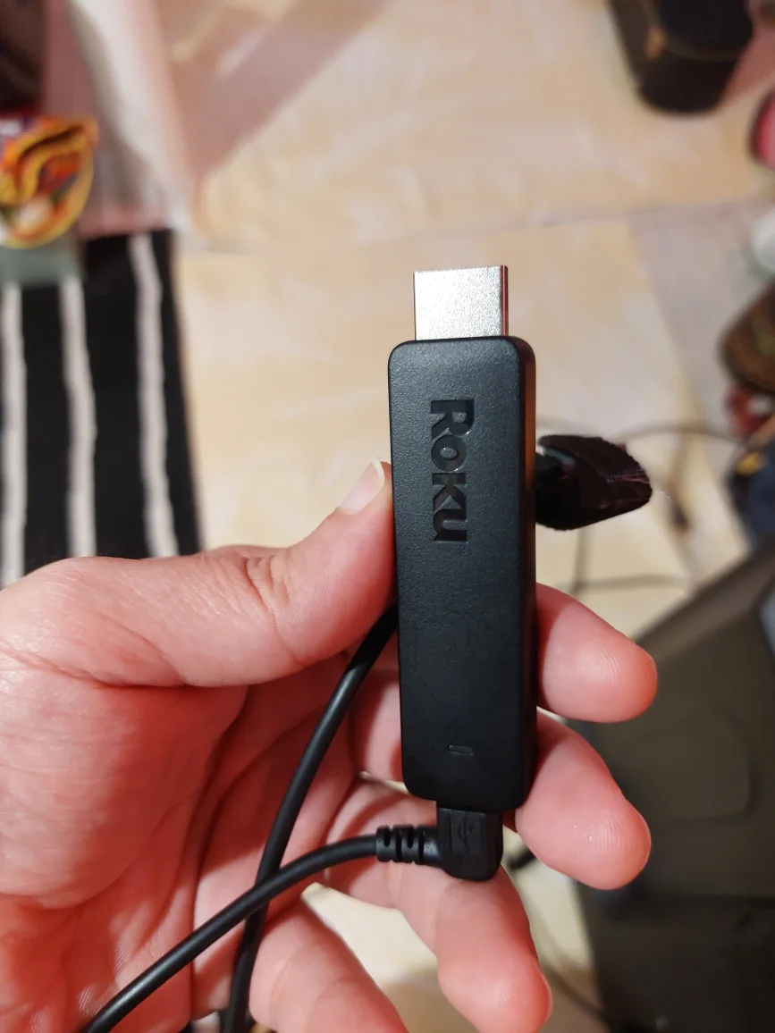 Insignia 40" inch LED TV 1080p HD with Roku Stick image indicator(3)