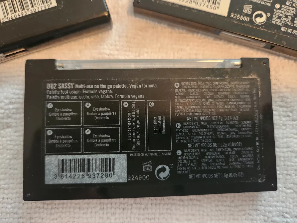 Makeup Palettes image indicator(4)